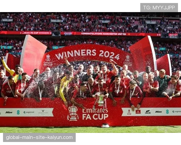 欧冠新赛制下联赛阶段收官 前八直通名额仅剩六席